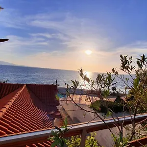 Skenderi Villa Sarandë